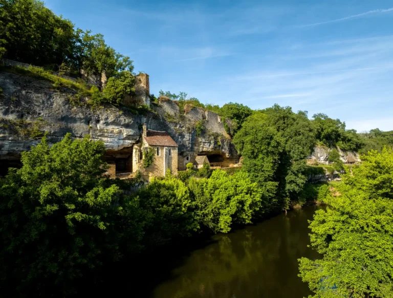 18172 village de la madeleine © guillaume saramito
