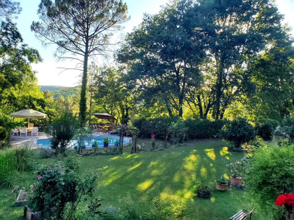 hotel piscine relais cote de jor st leon perigord (2)