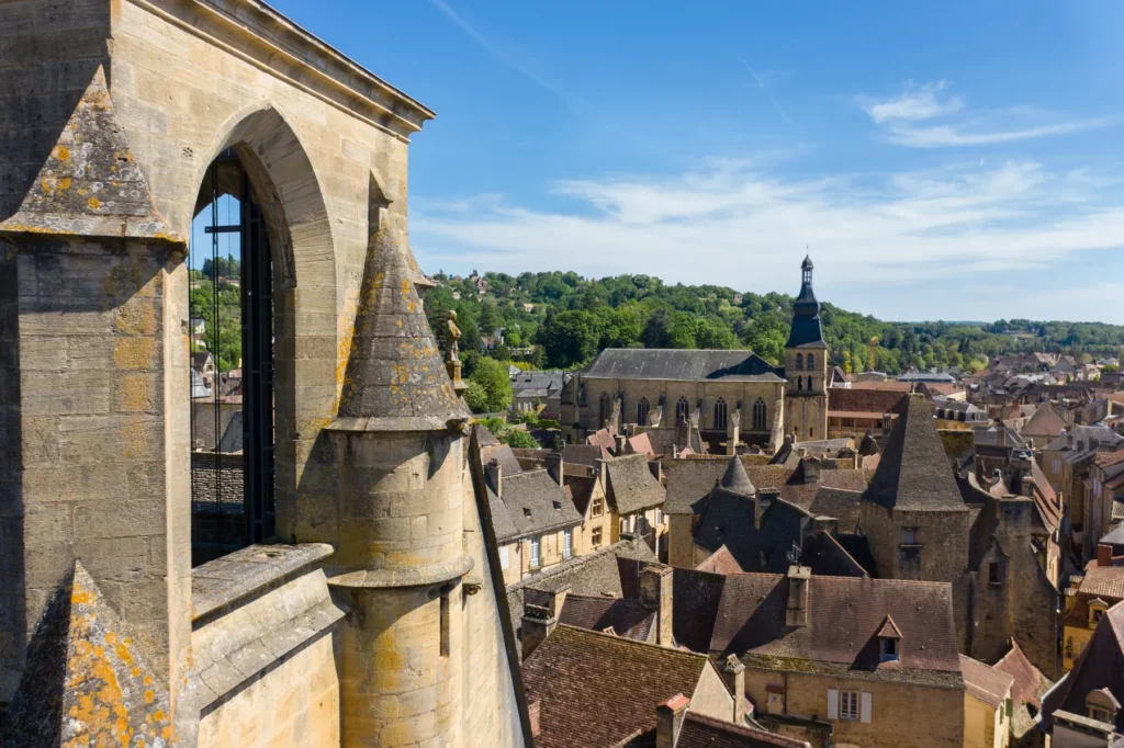 6055 ville de sarlat la caneda © dordogne libre