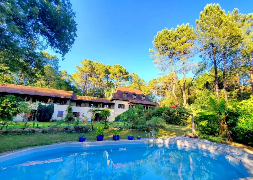 Accueil Hôtel Périgord hotel pisicne relais cote jor st leon vezere dordogne perigord noir charme